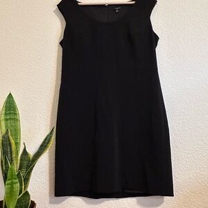 Ann Taylor Petite Black Sleeveless Sheath Dress – Size 10P - PRE OWNED